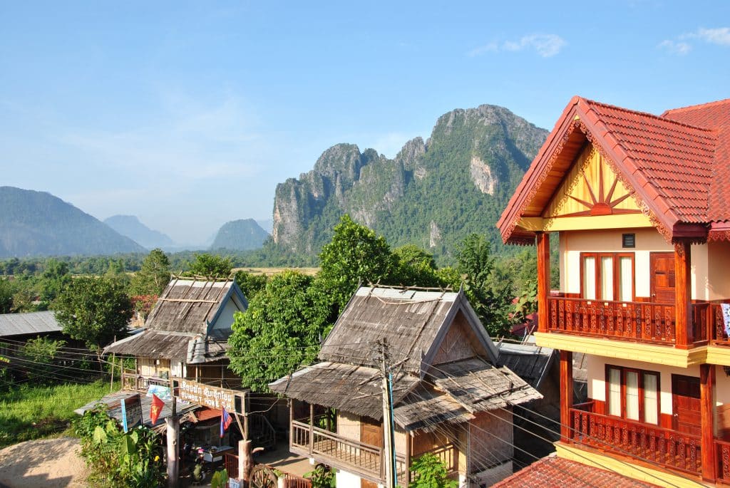 Aussicht vom Hotelbalkon auf Vang Vieng